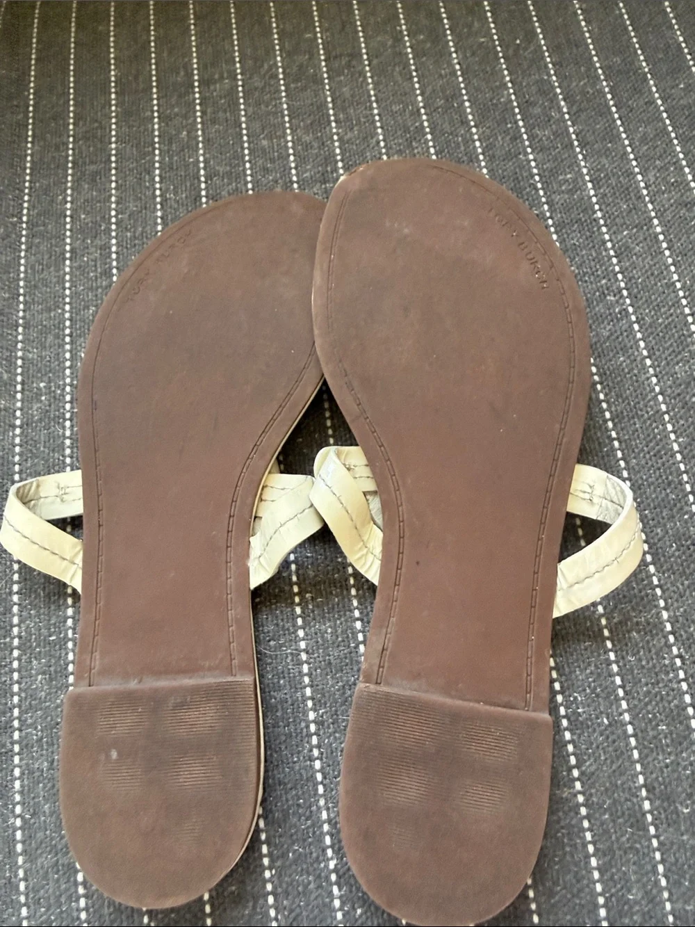 Tory Burch Miller Patent Leather Thong Sandals Ivory Size US 7.5